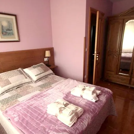 Prázdninový dům 3 Bedrooms House With Furnished Terrace And Wifi At Ovinana Cudillero